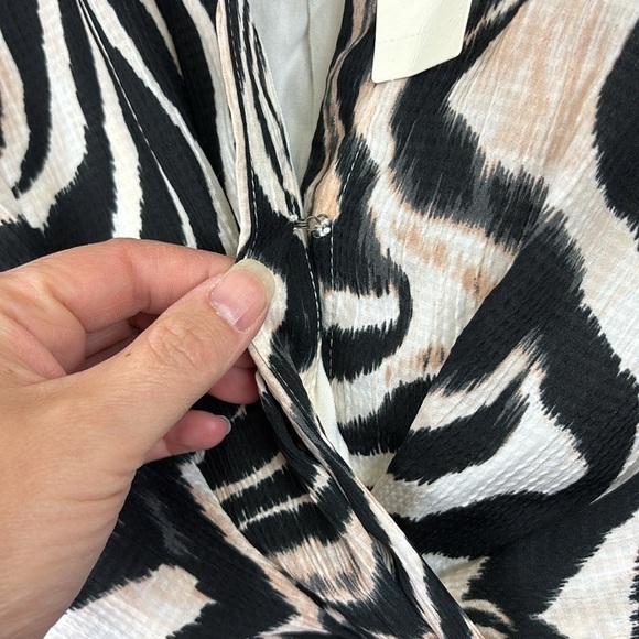 NWT By Anthropologie graphic print mini dress sz 2 - Picture 11 of 14